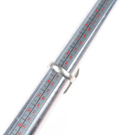 sz9 Vintage southwestern/Native American sterling silver Moldavite large ring