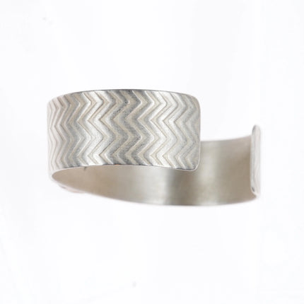 6.2" Joe Chavez Santo Domingo sterling silver white buffalo cuff bracelet