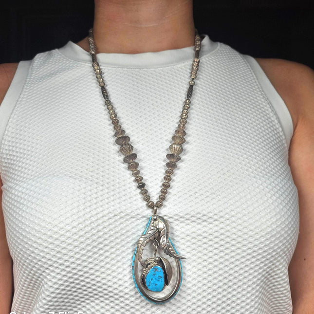 Les Baker Shop Vintage Navajo sterling silver turquoise pendant necklace heishi