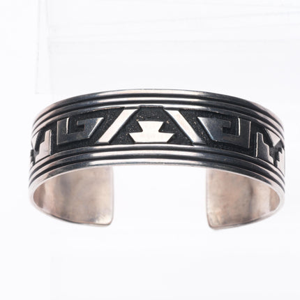 6.75" Tommy Singer Navajo sterling silver geometric rug pattern cuff bracelet