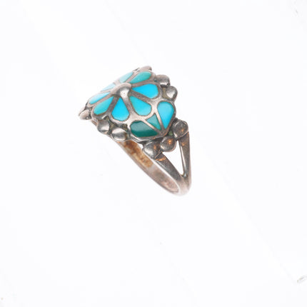 sz8.75 vintage Zuni sterling silver flower form flush inlay turquoise ring
