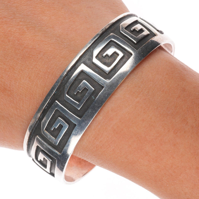 7" Vintage Navajo sterling silver maze pattern overlay cuff bracelet