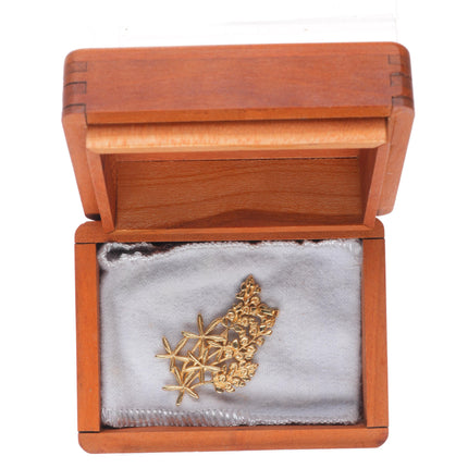 Rare Retired James Avery 14k gold Texas Bluebonnet pendant