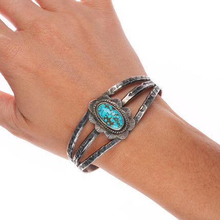 7" 30's-40's Navajo sterling silver arrow stamped cuff bracelet w/Nice turquoise