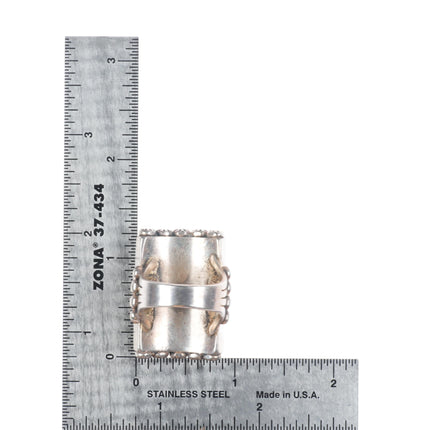 sz8.75 Large vintage Zuni sterling silver shell/jet channel inlay ring