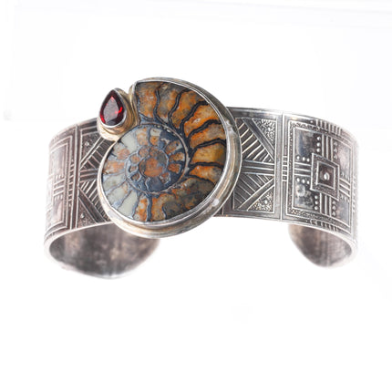 6.5" Retro Tabra Sterling silver Ammonite fossil Garnet cuff bracelet