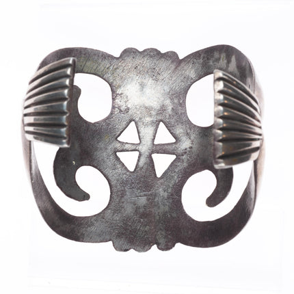 7" 40's-50's Big Vintage Navajo or Zuni sterling silver cast cuff bracelet