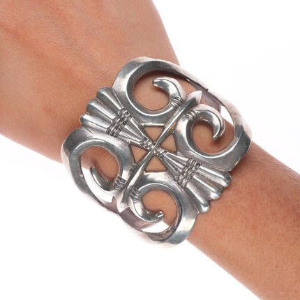 7" 40's-50's Big Vintage Navajo or Zuni sterling silver cast cuff bracelet