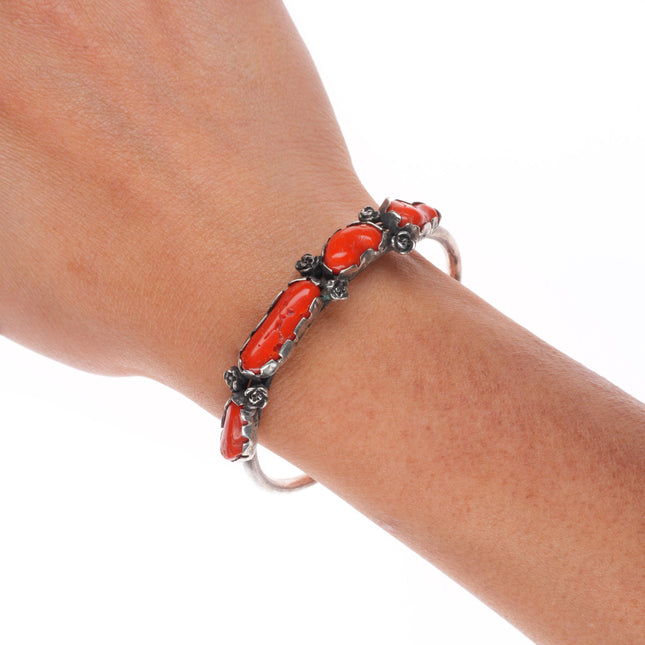 6.4" Vintage Native American/Southwestern sterling silver coral cuff bracelet