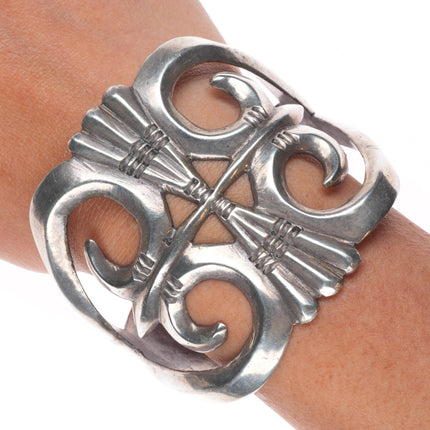 7" 40's-50's Big Vintage Navajo or Zuni sterling silver cast cuff bracelet