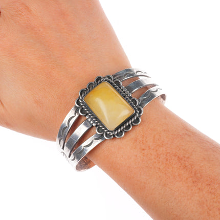 7.1" 1940's Navajo sterling silver yellow Quartz cuff bracelet