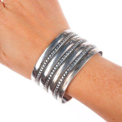 7.1" c1950 Heavy vintage Navajo sterling silver wide band cuff bracelet