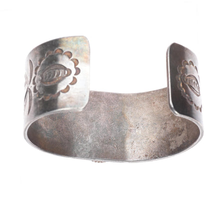7" c1940 Vintage Navajo intricately stamped/chiseled cuff bracelet w/ turquoise