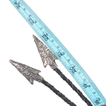 Heavy vintage 3D bear bust southwestern sterling silver bolo tie arrowhead tips
