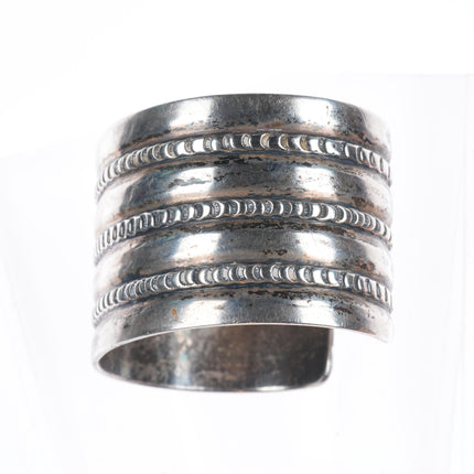 7.1" c1950 Heavy vintage Navajo sterling silver wide band cuff bracelet