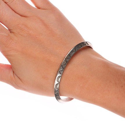 6.75" Leonard Paquin Laguna Zuni carinated sterling silver stamped cuff bracelet