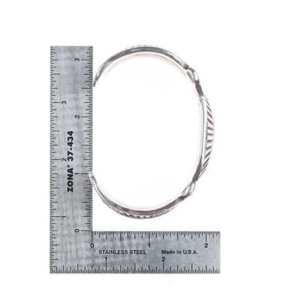 7" Vintage Navajo chiseled sterling silver repousse cuff bracelet