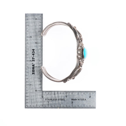 6.1" 30's-40's Vintage Navajo sterling silver hearts/carinated cuff bracelet