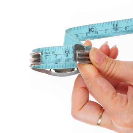 6.1" 30's-40's Vintage Navajo sterling silver hearts/carinated cuff bracelet