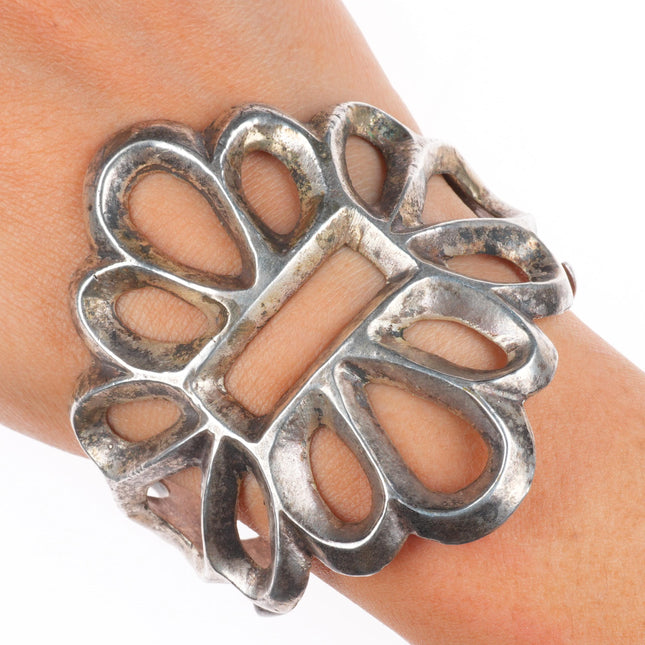 6.6" vintage Navajo sterling silver huge cast cuff bracelet