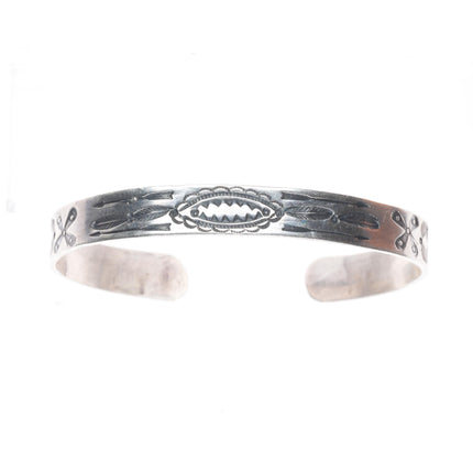 6.3" c1930 Antique Navajo ingot silver heavy arrow stamped slim cuff bracelet