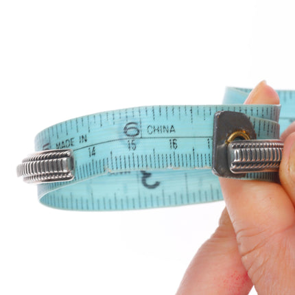 6.6" Vintage Navajo chiseled sterling silver malachite stone slim cuff bracelet