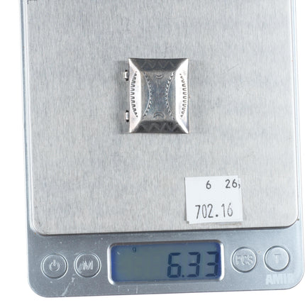 Vintage Navajo hand stamped sterling silver trinket/pill box