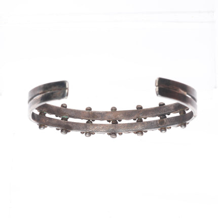 6" 30's-40's Vintage Zuni sterling silver dot-dash turquoise cuff bracelet