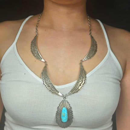 Vintage Lonnie Willie Navajo stamped sterling silver necklace w/ nice turquoise