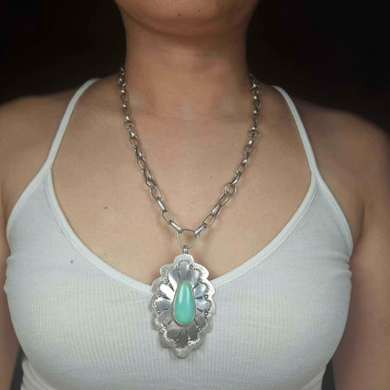 Vintage Navajo/Southwestern sterling silver link necklace/turquoise pendant