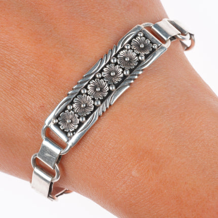 7" vintage Kee Montoya Navajo sterling silver link bracelet with flower bar