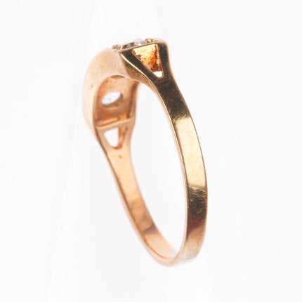 sz7.5 antique 14k yellow gold White Sapphire 3 stone size 7.5 women's ring