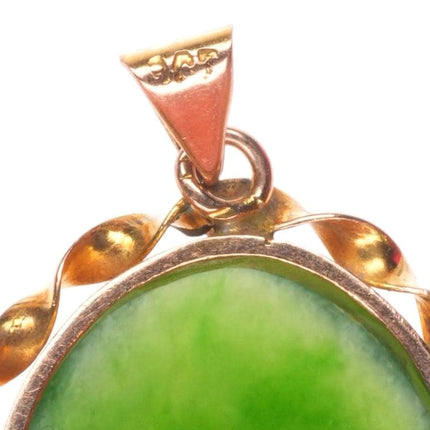 Vintage 9ct gold green jade necklace pendant with twisted rim