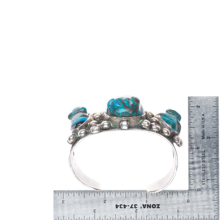 6.3" c1940 Leekya Deyuse Zuni Carved Azurite frogs sterling silver cuff bracelet