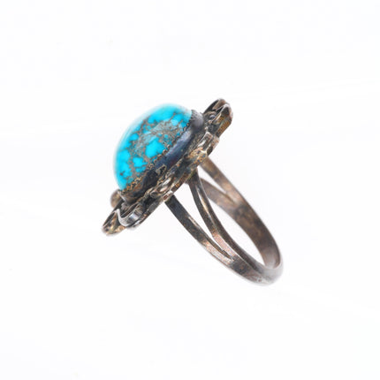 sz8.5 vintage Navajo sterling silver ruffle edge ring with nice turquoise