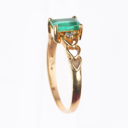 sz6.5 14k yellow gold natural Columbian emerald/diamond hearts size 6.5 ring