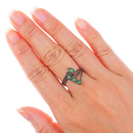 sz7 vintage Zuni sterling silver green snake eye turquoise ring