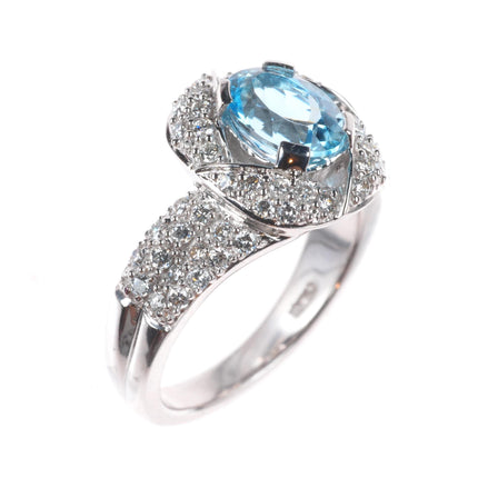 sz5 14k white gold Diamond shank ring with 2ct blue topaz