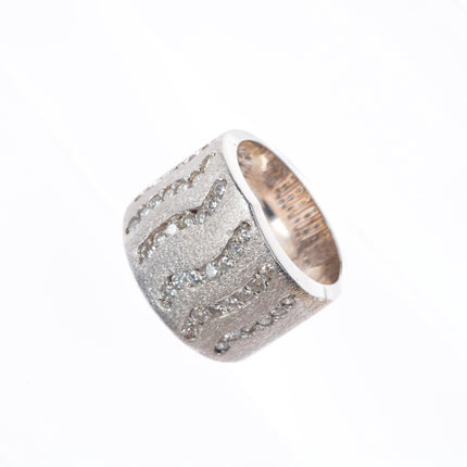 sz6.25 14k white gold textured abstract diamond rows band ring