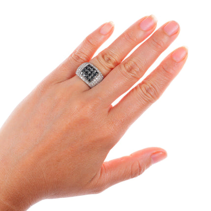 sz5.5 14K White Gold 2.4cttw black and white Diamond cocktail ring