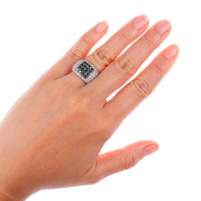 sz5.5 14K White Gold 2.4cttw black and white Diamond cocktail ring