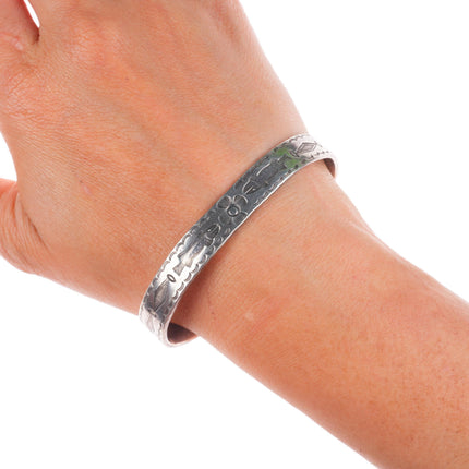 6.7" c1930's Vintage Navajo ingot silver fish stamped stacker cuff bracelet