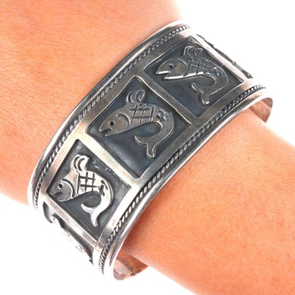 6.6" Vintage southwestern sterling silver fish shadowbox cuff bracelet
