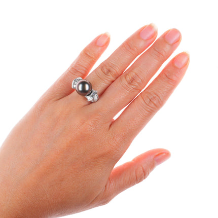 sz5 14K White Gold Samuel Behnam baguette Diamond ring with large Tahitian pearl
