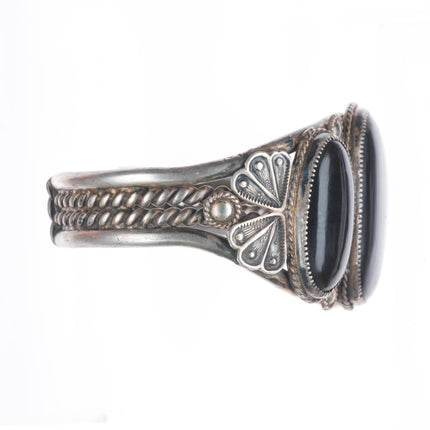 6.5" c1950's Vintage Navajo sterling silver 3 stone onyx cuff bracelet