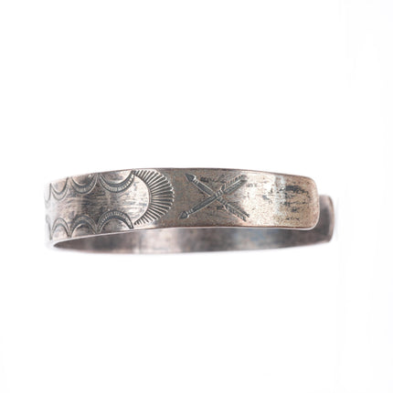 6.9" c1930's Vintage Navajo sterling silver nicely stamped cuff bracelet