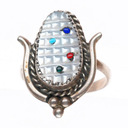 sz9 Bev Etsate Zuni sterling silver carved mother of pearl corn inlay ring