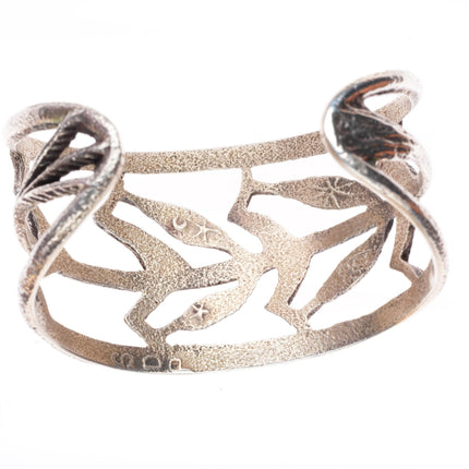6.4" Gilbert "Dino" Garcia Santo Domingo Pueblo Tufa Cast Corn cuff bracelet