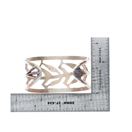 6.4" Gilbert "Dino" Garcia Santo Domingo Pueblo Tufa Cast Corn cuff bracelet