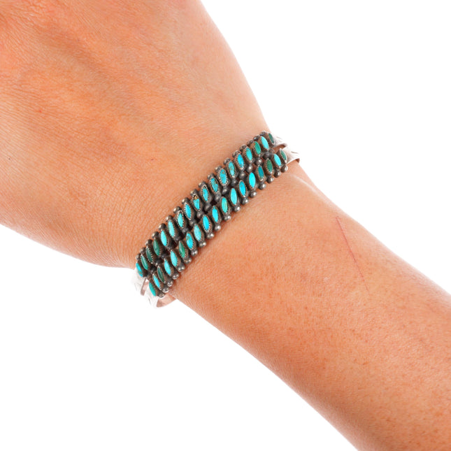6.1" Vintage 40's-50's Zuni sterling silver slant row turquoise cuff bracelet